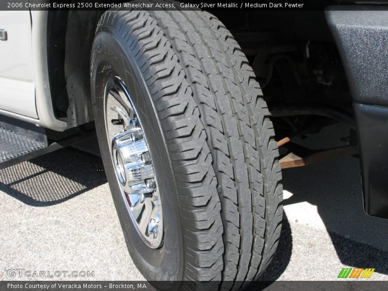 Galaxy Silver Metallic / Medium Dark Pewter 2006 Chevrolet Express 2500 Extended Wheelchair Access