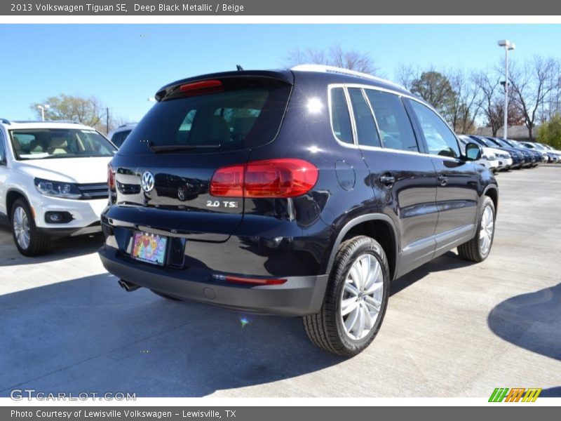 Deep Black Metallic / Beige 2013 Volkswagen Tiguan SE