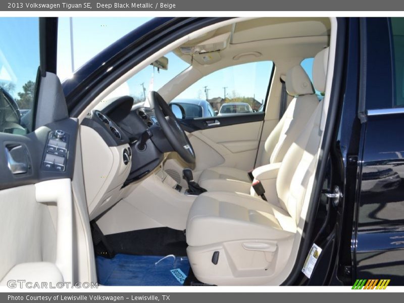 Deep Black Metallic / Beige 2013 Volkswagen Tiguan SE