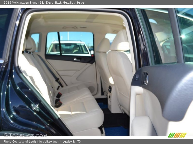 Deep Black Metallic / Beige 2013 Volkswagen Tiguan SE