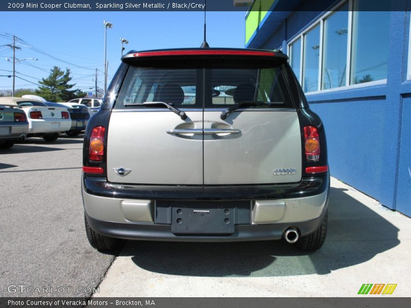 Sparkling Silver Metallic / Black/Grey 2009 Mini Cooper Clubman