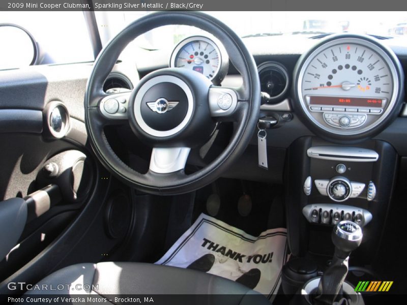 Sparkling Silver Metallic / Black/Grey 2009 Mini Cooper Clubman