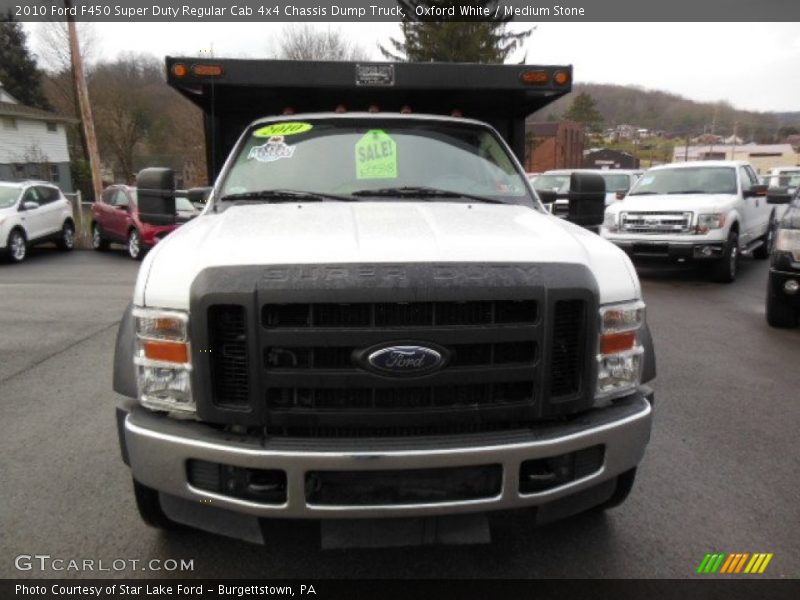 Oxford White / Medium Stone 2010 Ford F450 Super Duty Regular Cab 4x4 Chassis Dump Truck