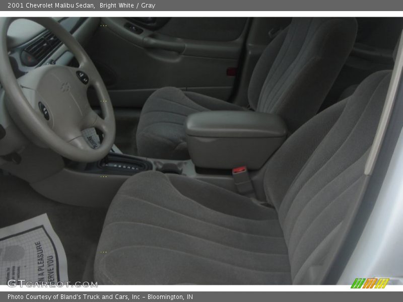 Bright White / Gray 2001 Chevrolet Malibu Sedan