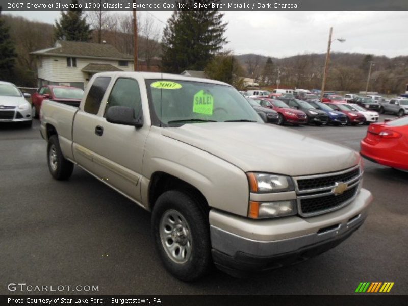 Silver Birch Metallic / Dark Charcoal 2007 Chevrolet Silverado 1500 Classic LS Extended Cab 4x4