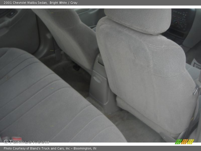 Bright White / Gray 2001 Chevrolet Malibu Sedan