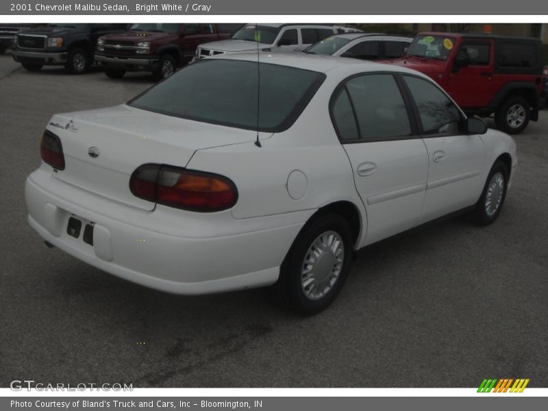 Bright White / Gray 2001 Chevrolet Malibu Sedan