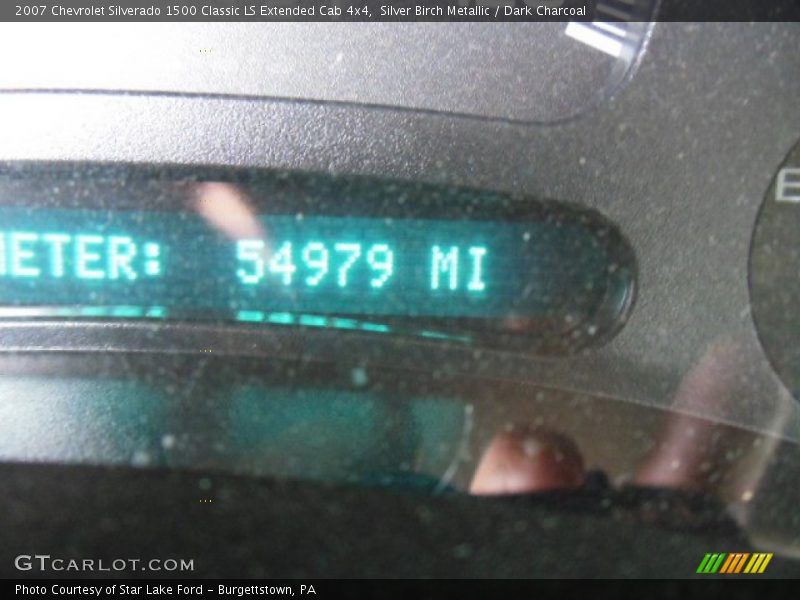 Silver Birch Metallic / Dark Charcoal 2007 Chevrolet Silverado 1500 Classic LS Extended Cab 4x4