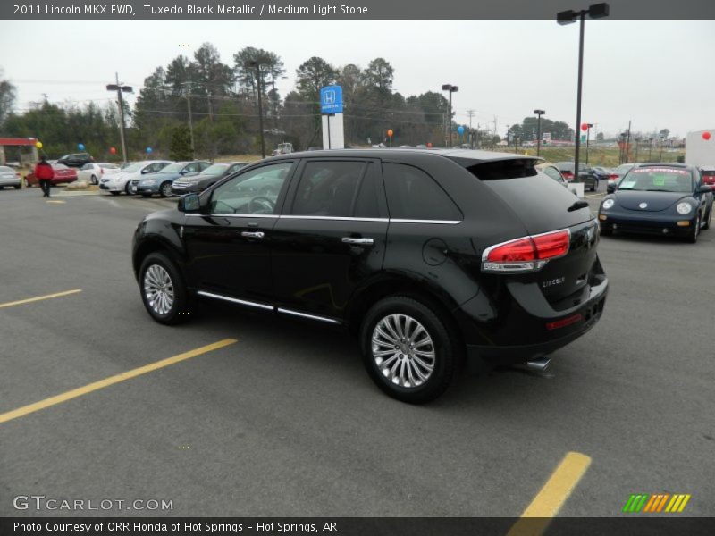Tuxedo Black Metallic / Medium Light Stone 2011 Lincoln MKX FWD