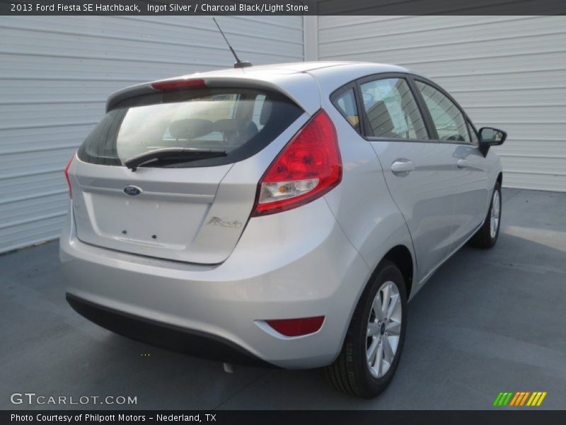 Ingot Silver / Charcoal Black/Light Stone 2013 Ford Fiesta SE Hatchback
