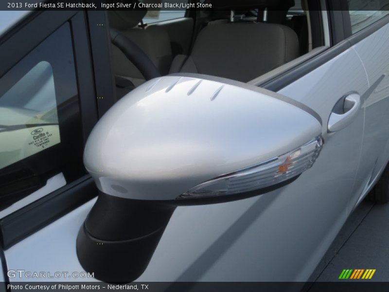 Ingot Silver / Charcoal Black/Light Stone 2013 Ford Fiesta SE Hatchback