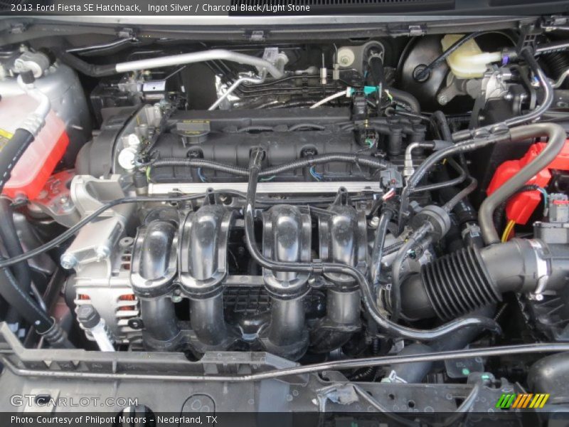 Ingot Silver / Charcoal Black/Light Stone 2013 Ford Fiesta SE Hatchback