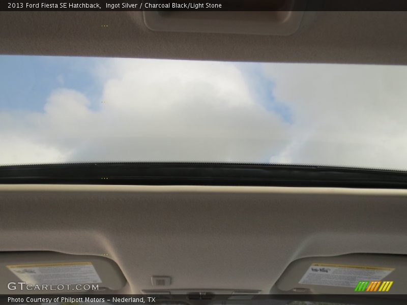 Ingot Silver / Charcoal Black/Light Stone 2013 Ford Fiesta SE Hatchback