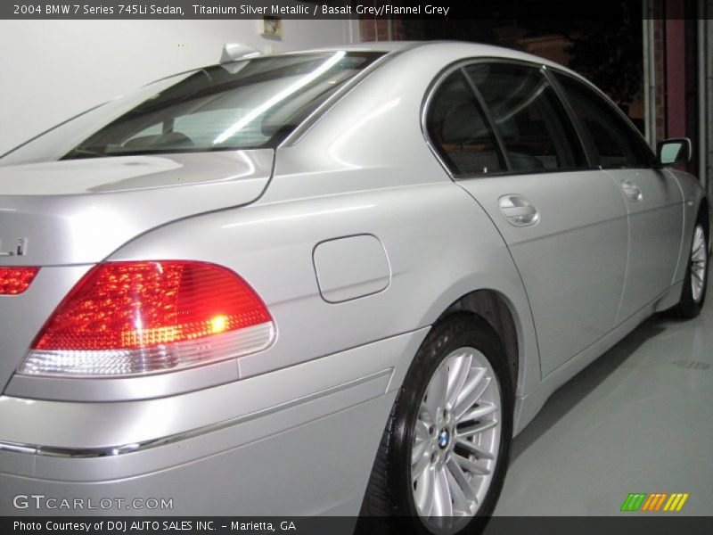 Titanium Silver Metallic / Basalt Grey/Flannel Grey 2004 BMW 7 Series 745Li Sedan