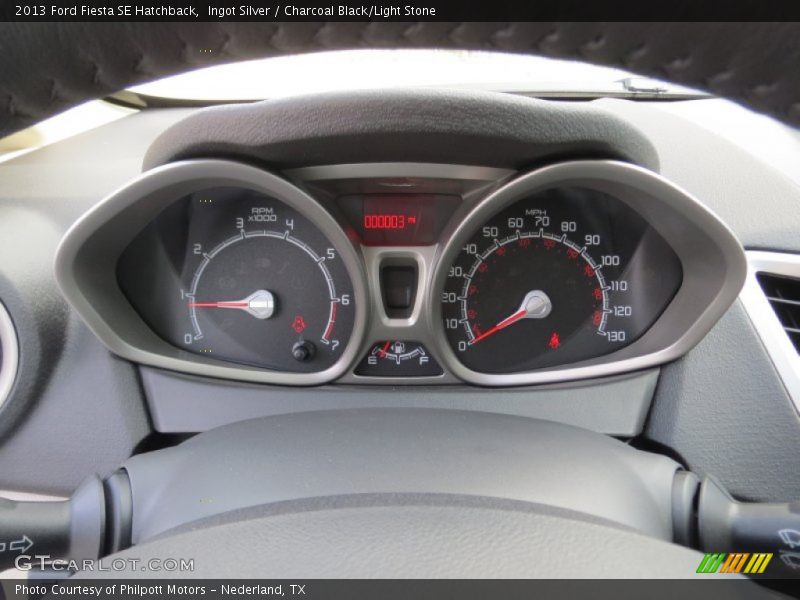 Ingot Silver / Charcoal Black/Light Stone 2013 Ford Fiesta SE Hatchback