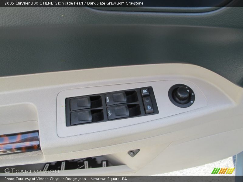 Satin Jade Pearl / Dark Slate Gray/Light Graystone 2005 Chrysler 300 C HEMI