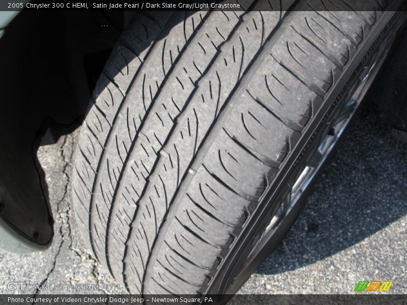 Satin Jade Pearl / Dark Slate Gray/Light Graystone 2005 Chrysler 300 C HEMI