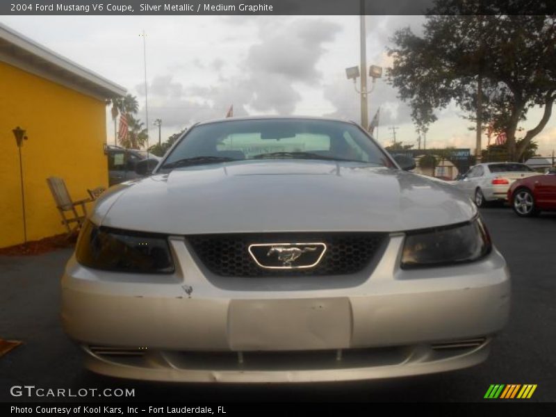 Silver Metallic / Medium Graphite 2004 Ford Mustang V6 Coupe