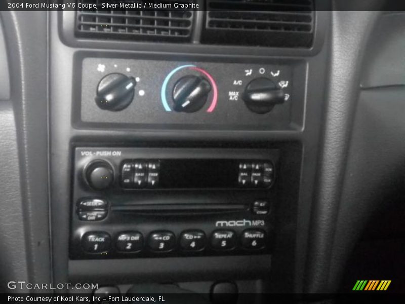 Silver Metallic / Medium Graphite 2004 Ford Mustang V6 Coupe