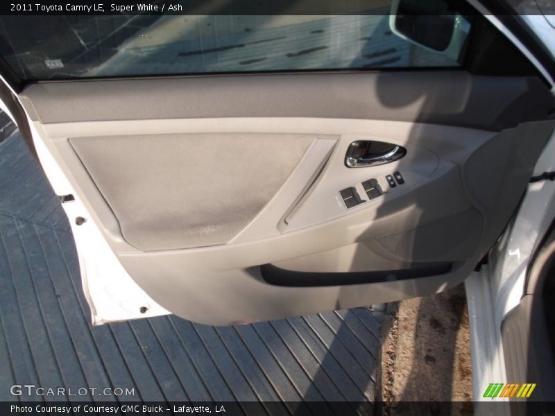 Super White / Ash 2011 Toyota Camry LE