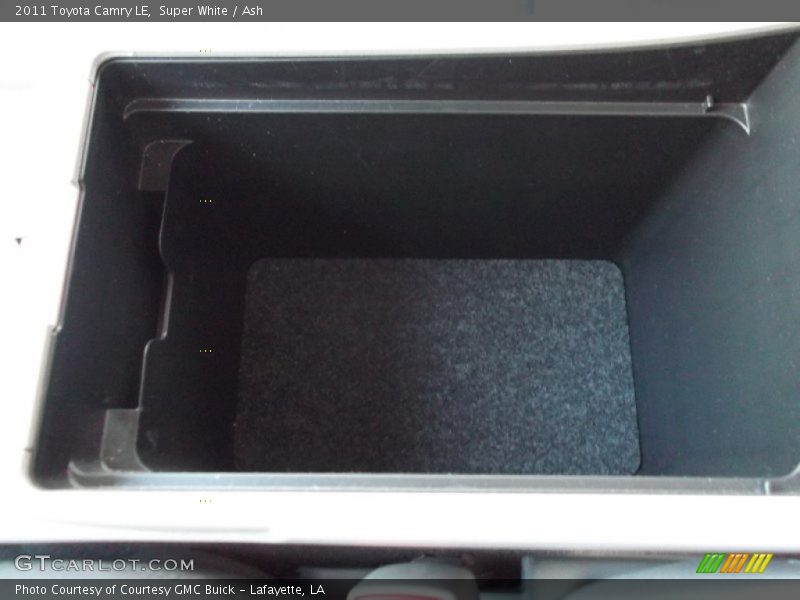 Super White / Ash 2011 Toyota Camry LE