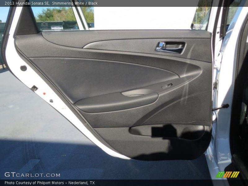 Shimmering White / Black 2013 Hyundai Sonata SE