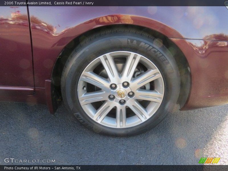 Cassis Red Pearl / Ivory 2006 Toyota Avalon Limited