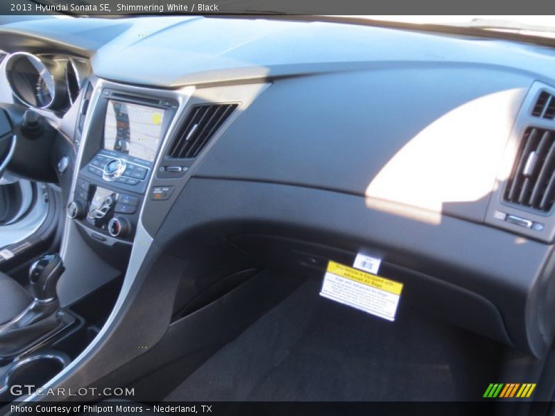 Shimmering White / Black 2013 Hyundai Sonata SE