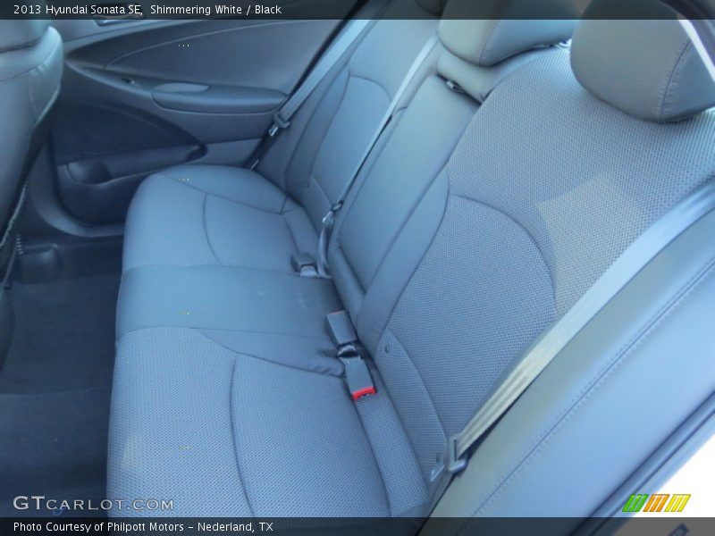 Shimmering White / Black 2013 Hyundai Sonata SE