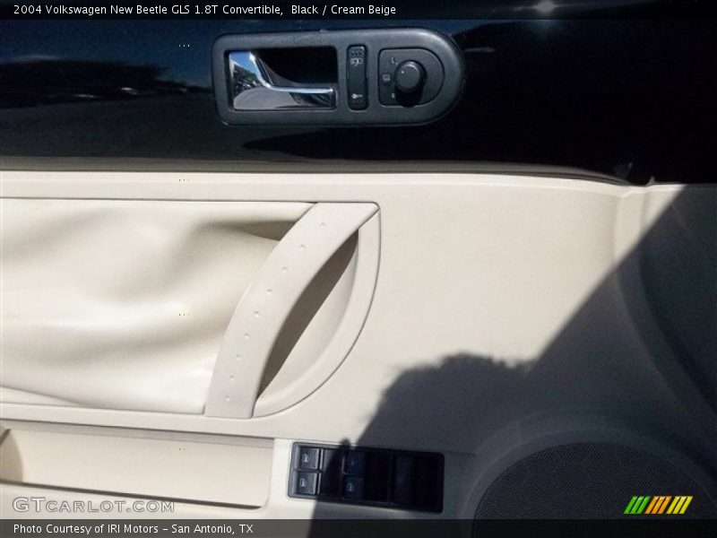 Black / Cream Beige 2004 Volkswagen New Beetle GLS 1.8T Convertible