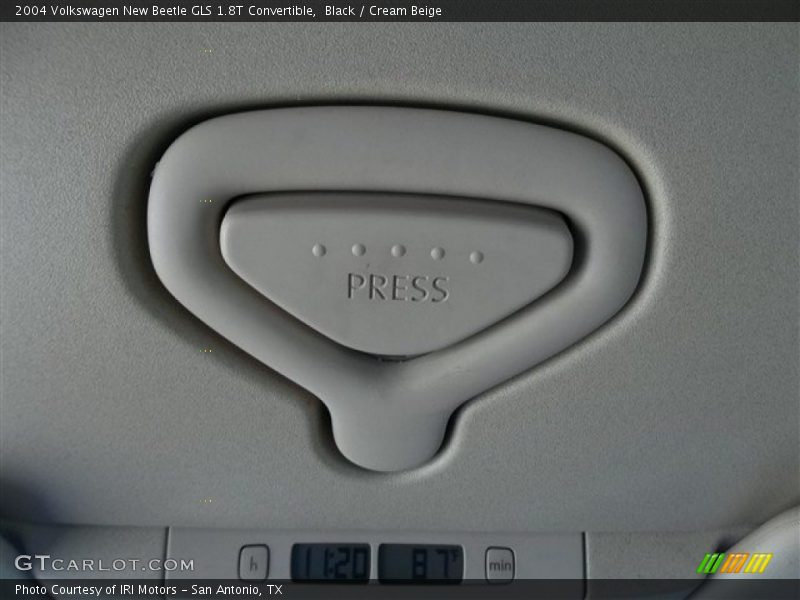 Black / Cream Beige 2004 Volkswagen New Beetle GLS 1.8T Convertible
