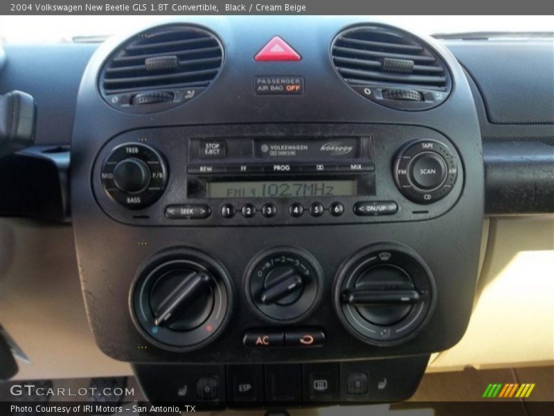 Black / Cream Beige 2004 Volkswagen New Beetle GLS 1.8T Convertible
