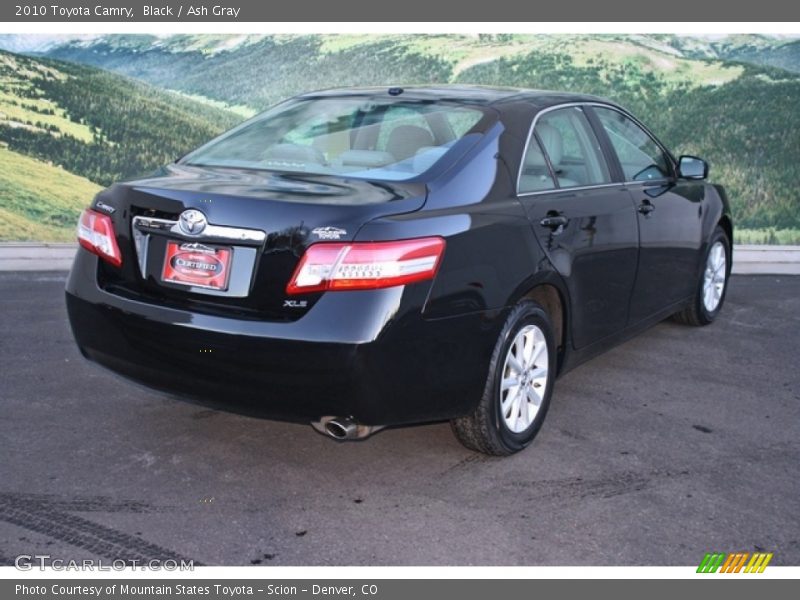 Black / Ash Gray 2010 Toyota Camry