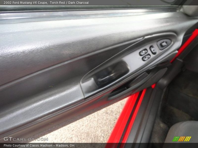 Torch Red / Dark Charcoal 2002 Ford Mustang V6 Coupe