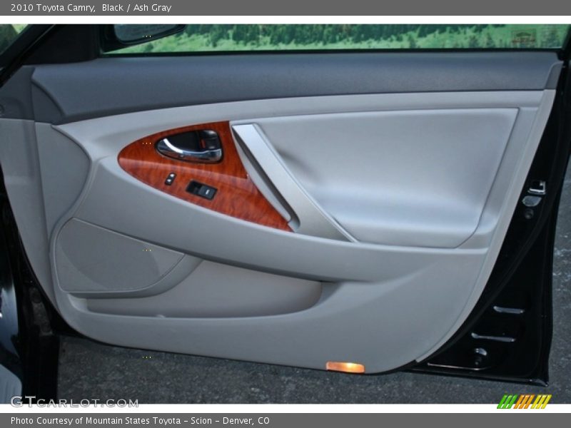 Black / Ash Gray 2010 Toyota Camry
