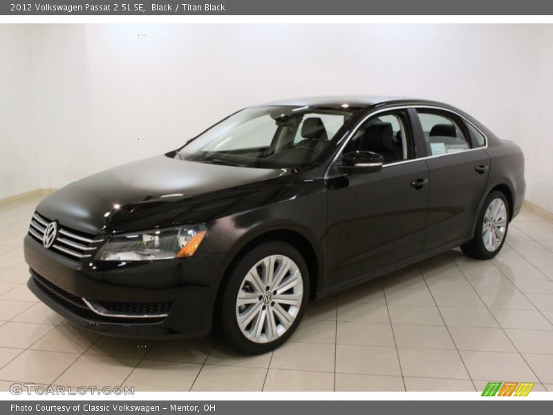 Black / Titan Black 2012 Volkswagen Passat 2.5L SE