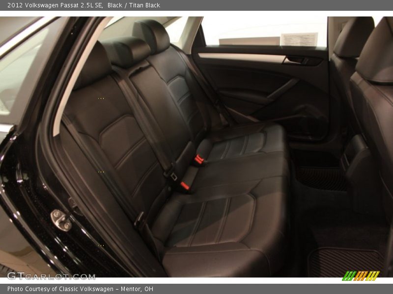 Black / Titan Black 2012 Volkswagen Passat 2.5L SE