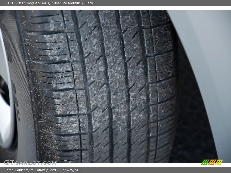 Silver Ice Metallic / Black 2011 Nissan Rogue S AWD