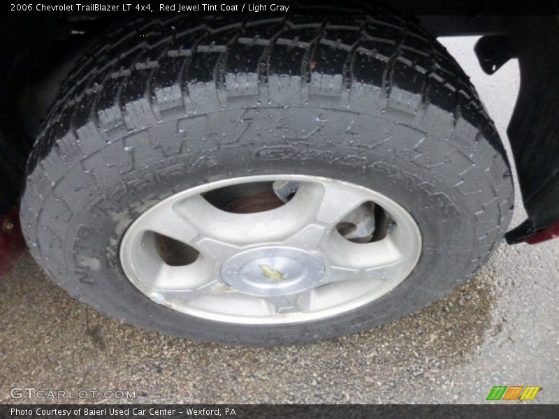 Red Jewel Tint Coat / Light Gray 2006 Chevrolet TrailBlazer LT 4x4