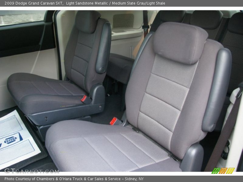 Light Sandstone Metallic / Medium Slate Gray/Light Shale 2009 Dodge Grand Caravan SXT