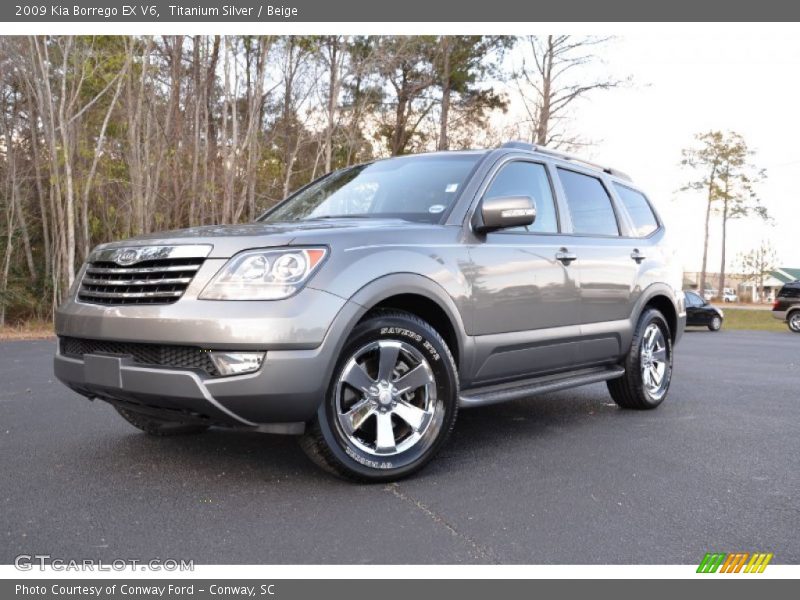 Front 3/4 View of 2009 Borrego EX V6