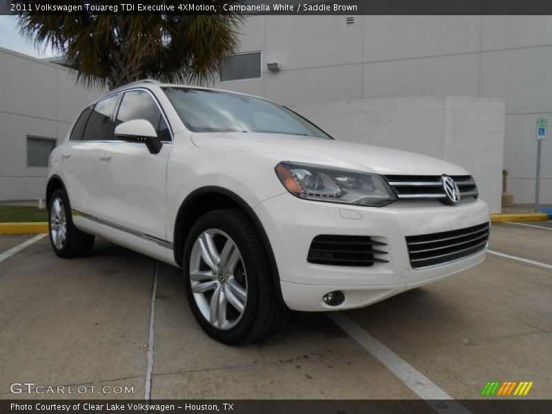 Campanella White / Saddle Brown 2011 Volkswagen Touareg TDI Executive 4XMotion