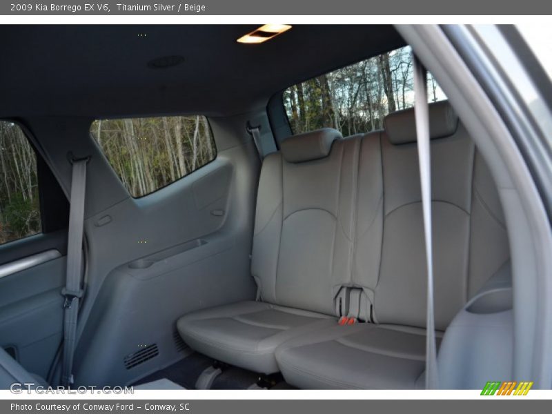 Rear Seat of 2009 Borrego EX V6