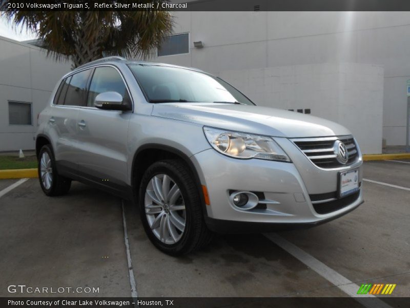 Reflex Silver Metallic / Charcoal 2010 Volkswagen Tiguan S