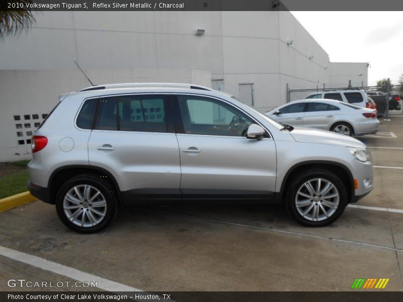 Reflex Silver Metallic / Charcoal 2010 Volkswagen Tiguan S