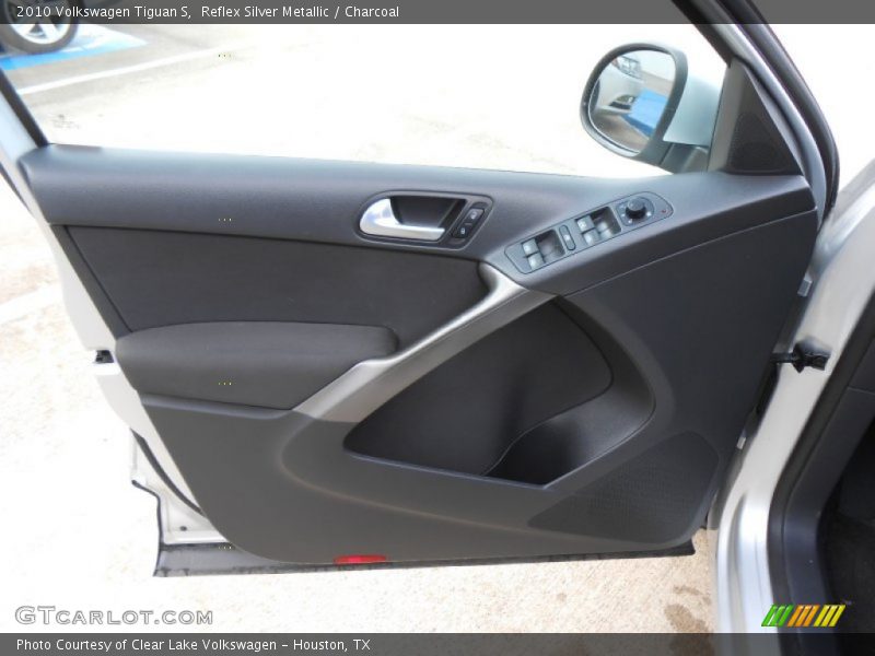 Reflex Silver Metallic / Charcoal 2010 Volkswagen Tiguan S