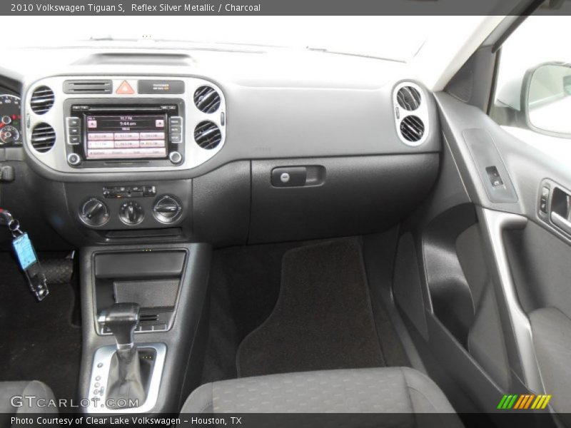 Reflex Silver Metallic / Charcoal 2010 Volkswagen Tiguan S