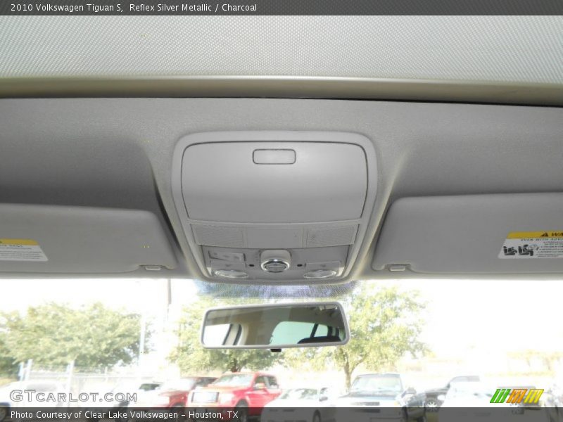 Reflex Silver Metallic / Charcoal 2010 Volkswagen Tiguan S