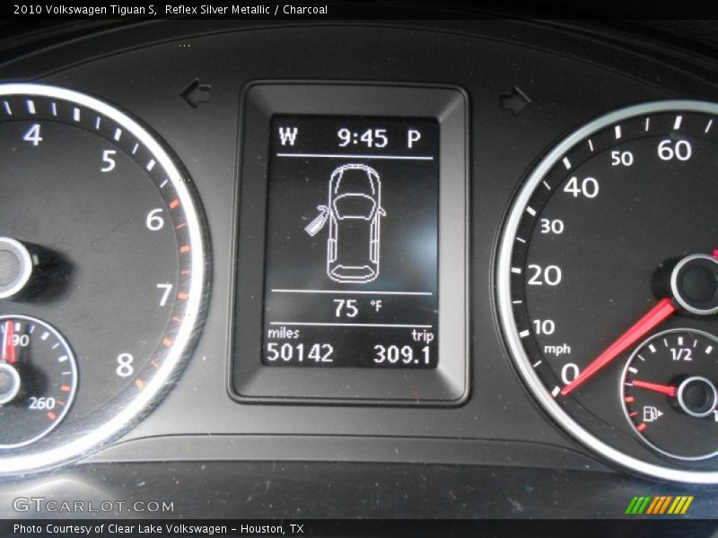 Reflex Silver Metallic / Charcoal 2010 Volkswagen Tiguan S