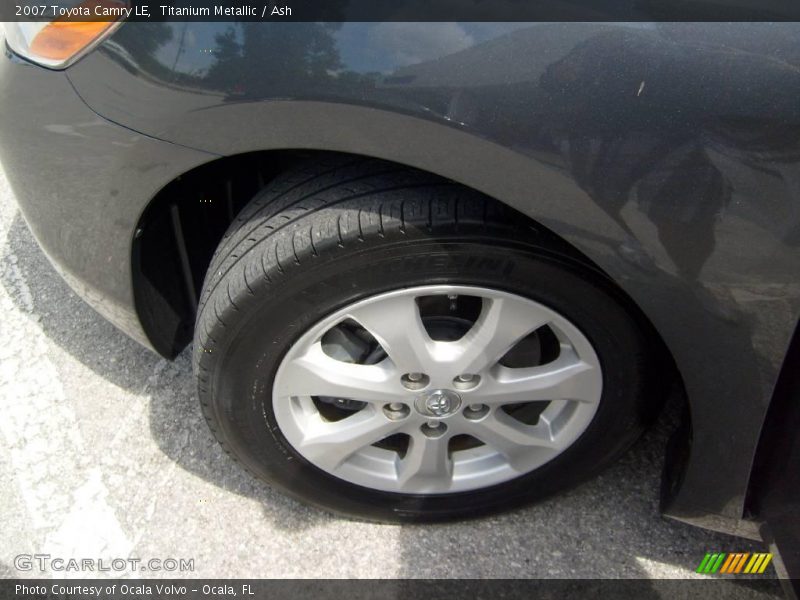 Titanium Metallic / Ash 2007 Toyota Camry LE